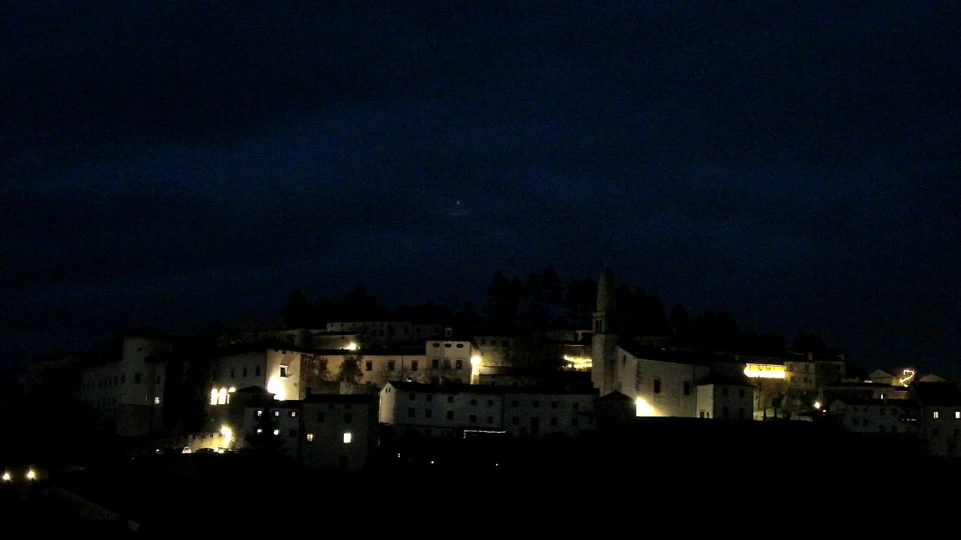 Štanjel v Živo: Odkrijte Srce Krasa