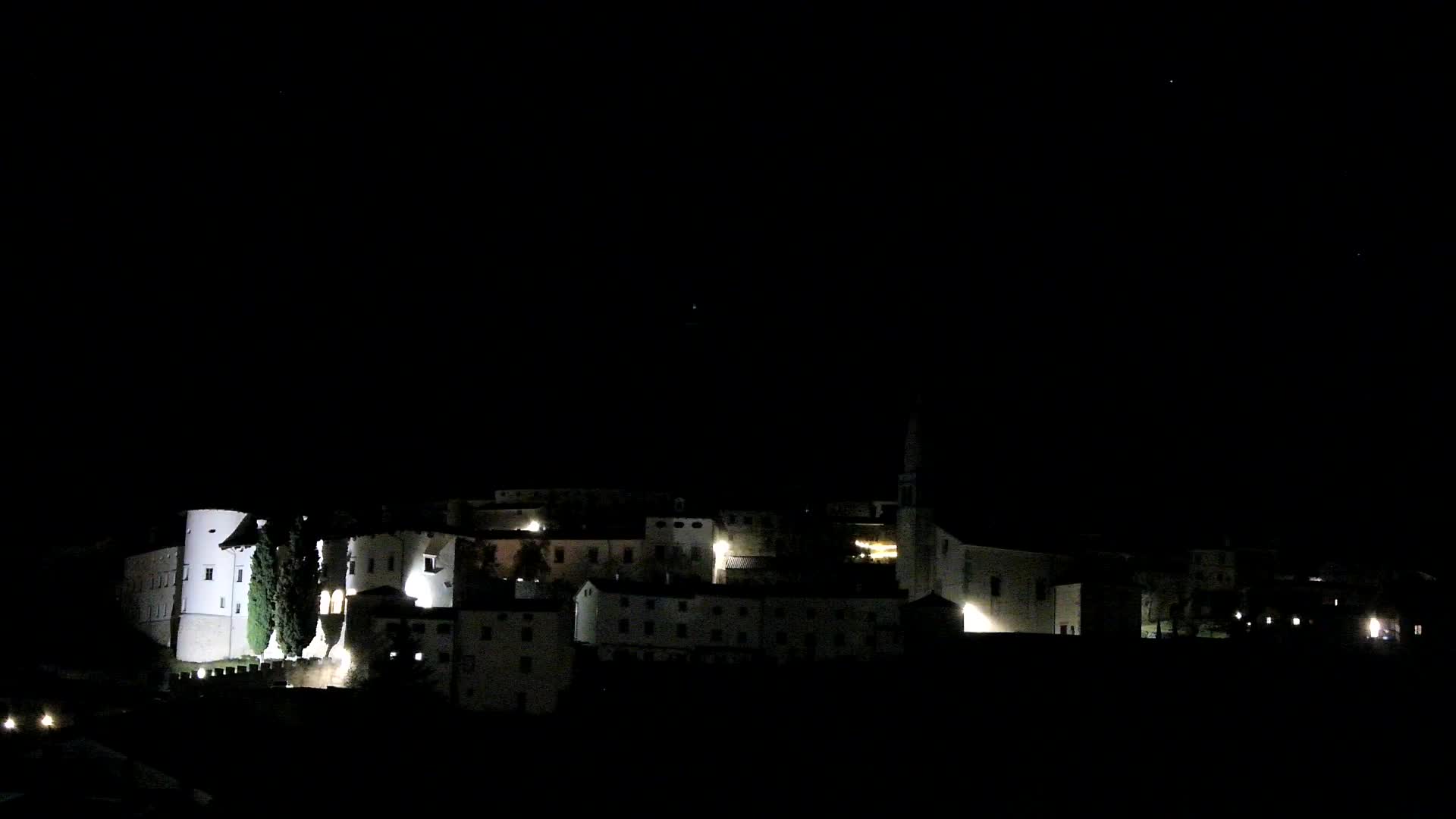 Štanjel v Živo: Odkrijte Srce Krasa