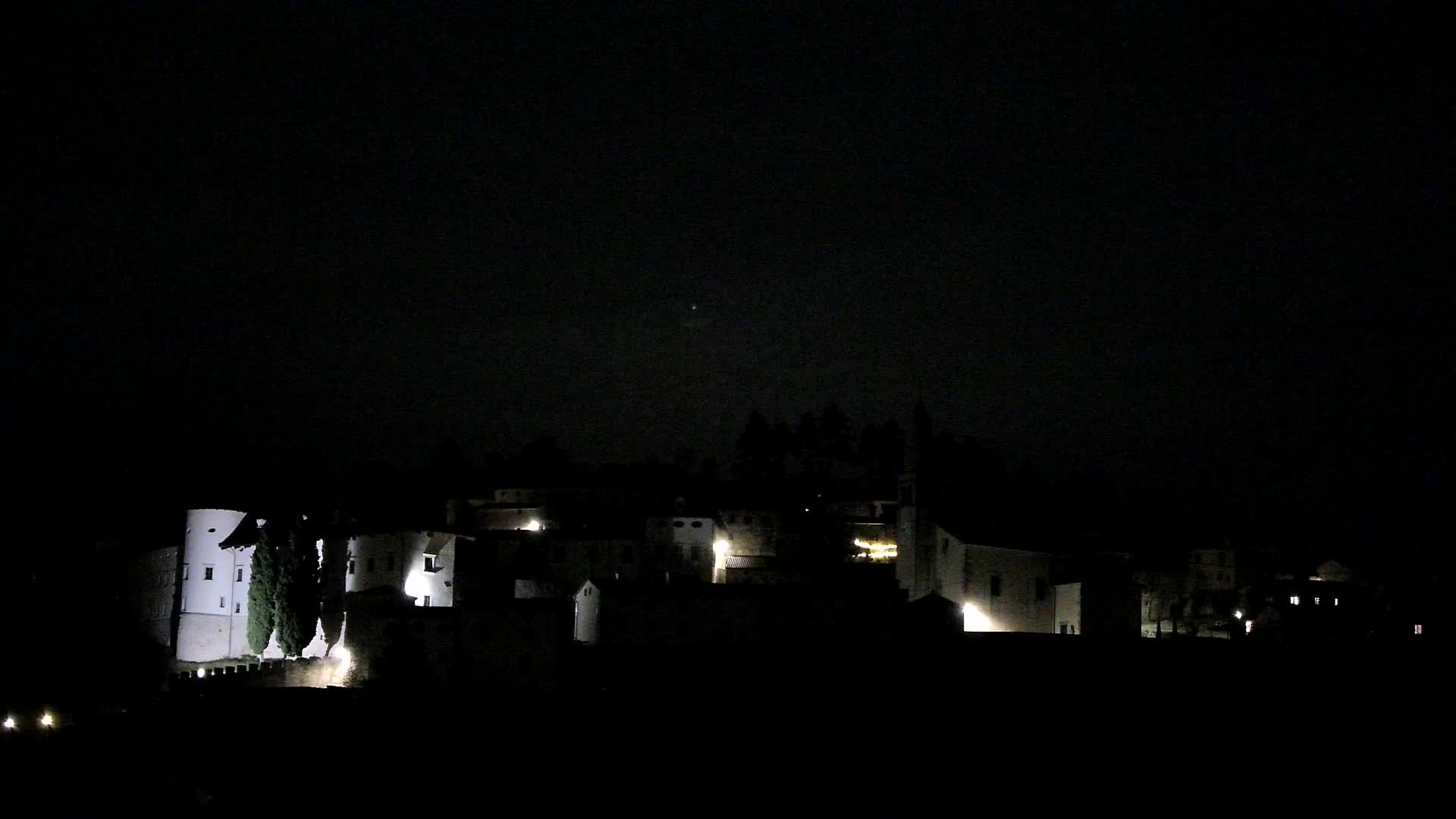 Štanjel v Živo: Odkrijte Srce Krasa