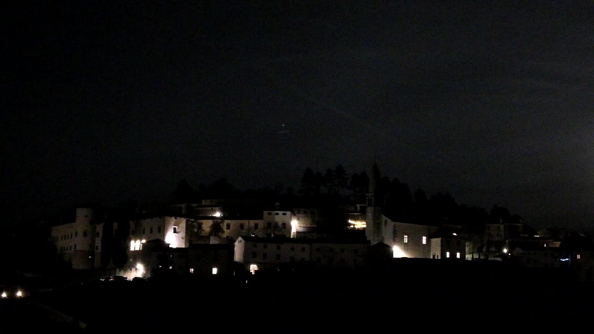 Štanjel v Živo: Odkrijte Srce Krasa