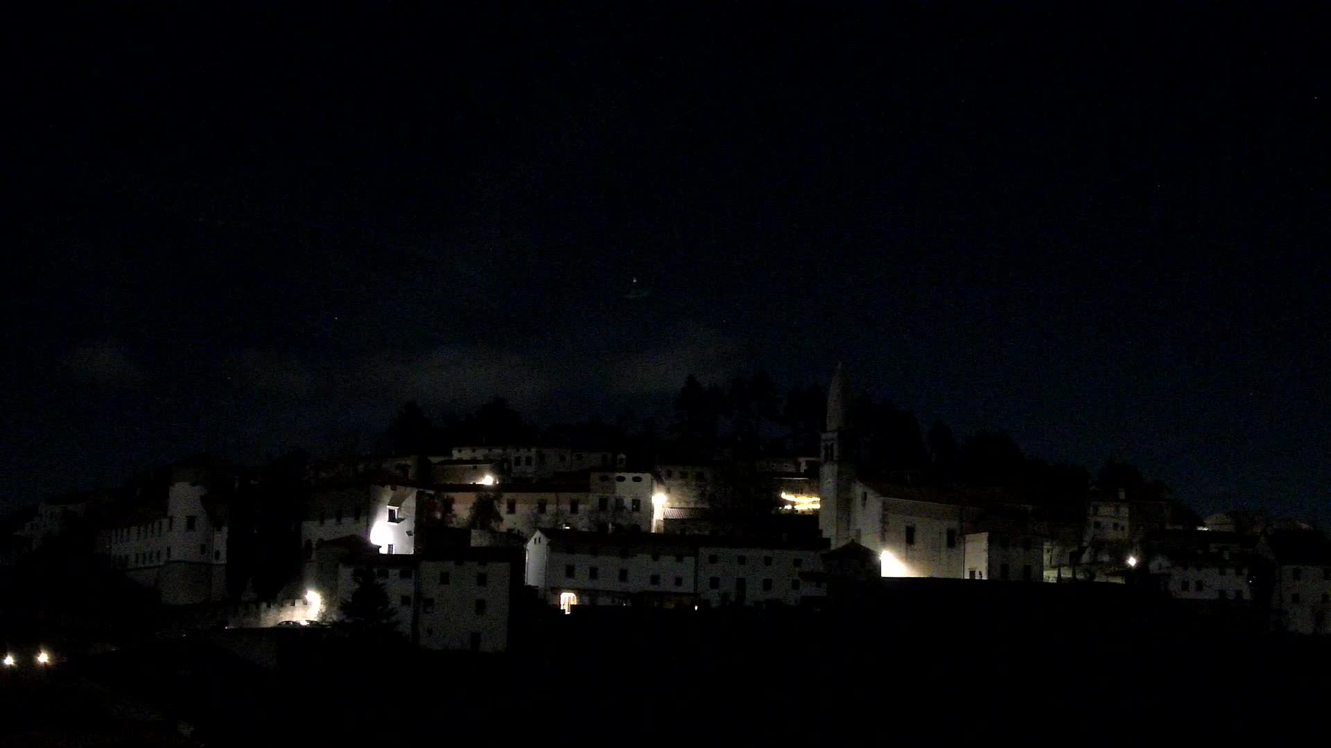 Štanjel v Živo: Odkrijte Srce Krasa