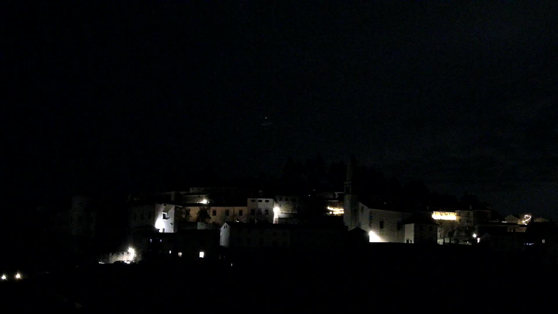 Štanjel v Živo: Odkrijte Srce Krasa