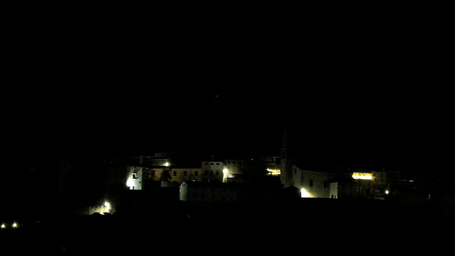 Štanjel v Živo: Odkrijte Srce Krasa