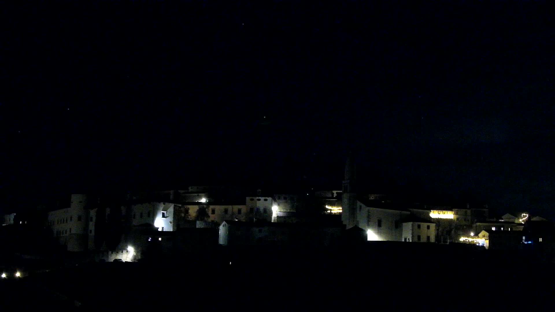 Štanjel v Živo: Odkrijte Srce Krasa