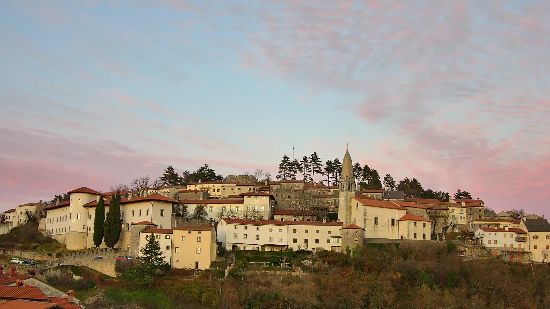 Štanjel – Entdecken Sie das Herz der Karstregion
