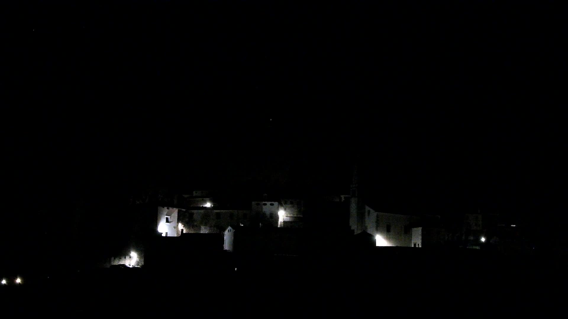 Štanjel v Živo: Odkrijte Srce Krasa