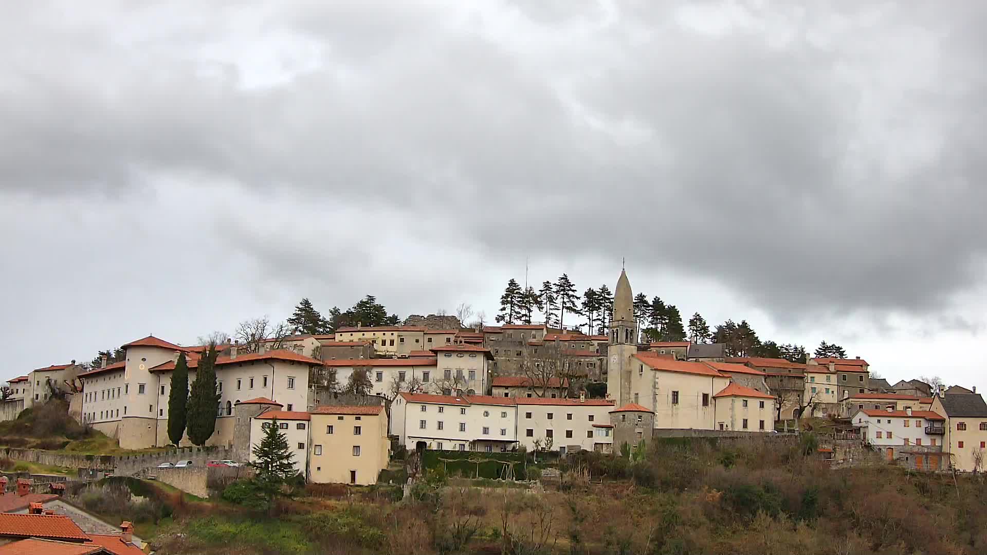 Štanjel – Entdecken Sie das Herz der Karstregion