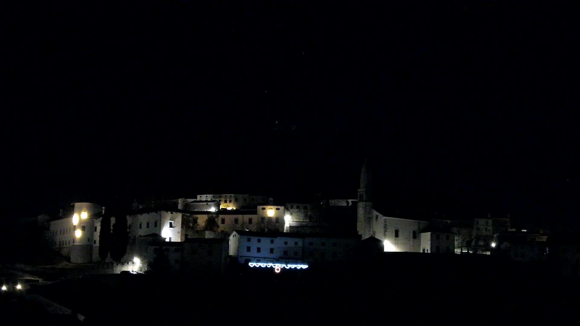 Štanjel v Živo: Odkrijte Srce Krasa