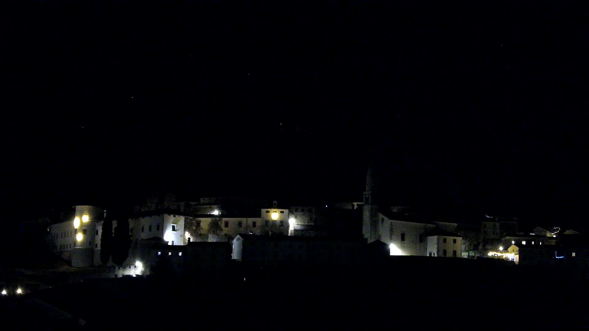 Štanjel v Živo: Odkrijte Srce Krasa