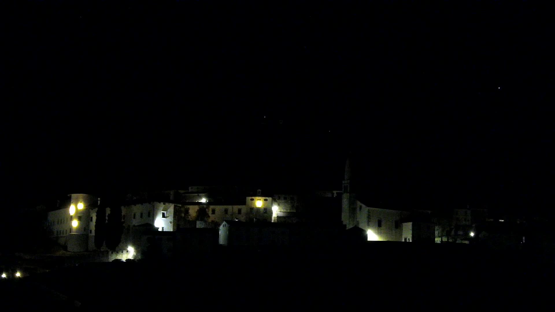 Štanjel v Živo: Odkrijte Srce Krasa