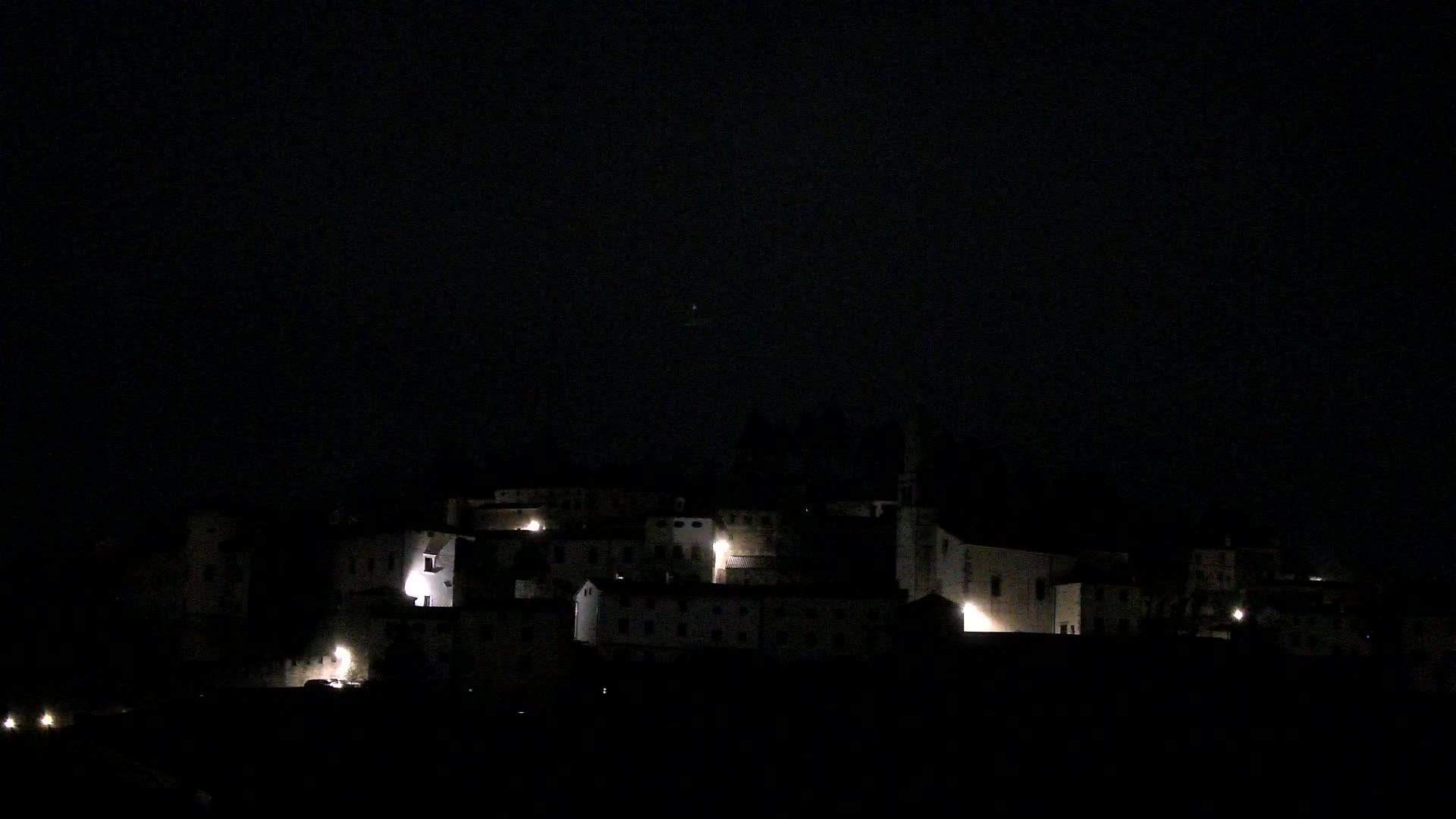 Štanjel v Živo: Odkrijte Srce Krasa