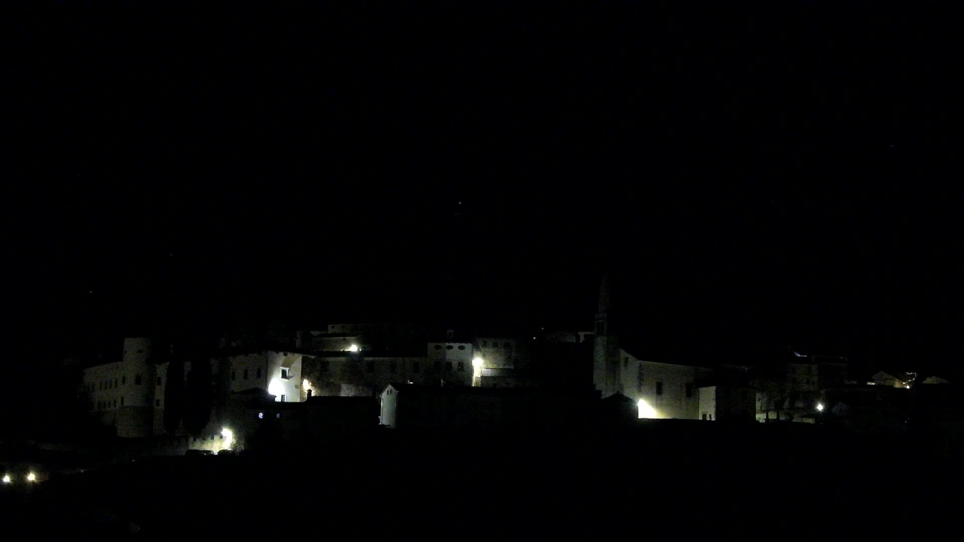 Štanjel v Živo: Odkrijte Srce Krasa