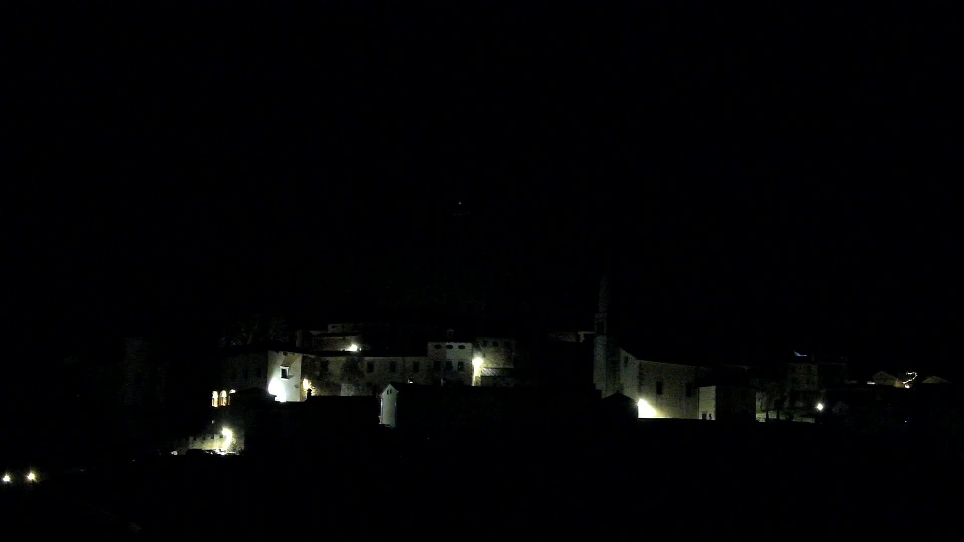 Štanjel v Živo: Odkrijte Srce Krasa