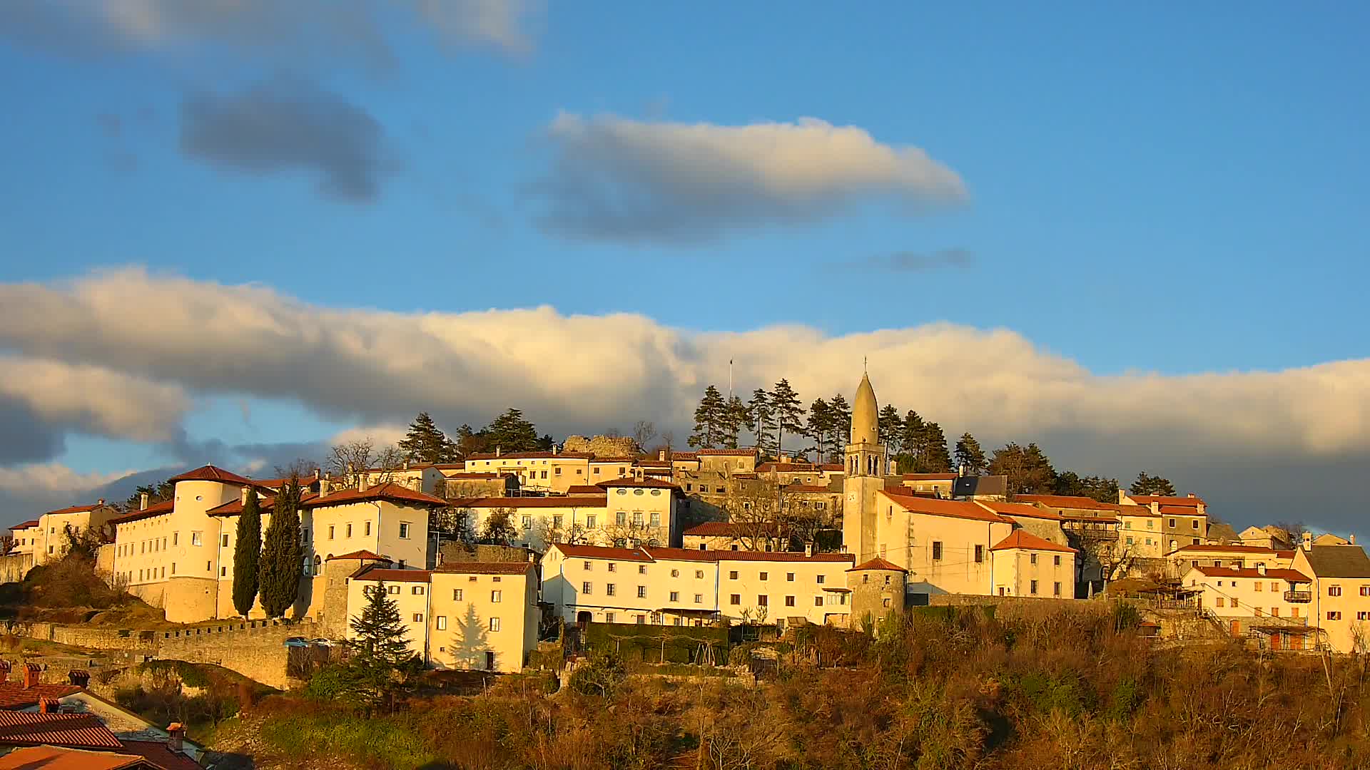 Štanjel – Entdecken Sie das Herz der Karstregion