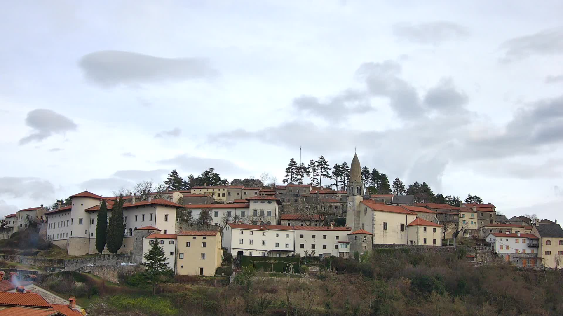 Štanjel – Entdecken Sie das Herz der Karstregion