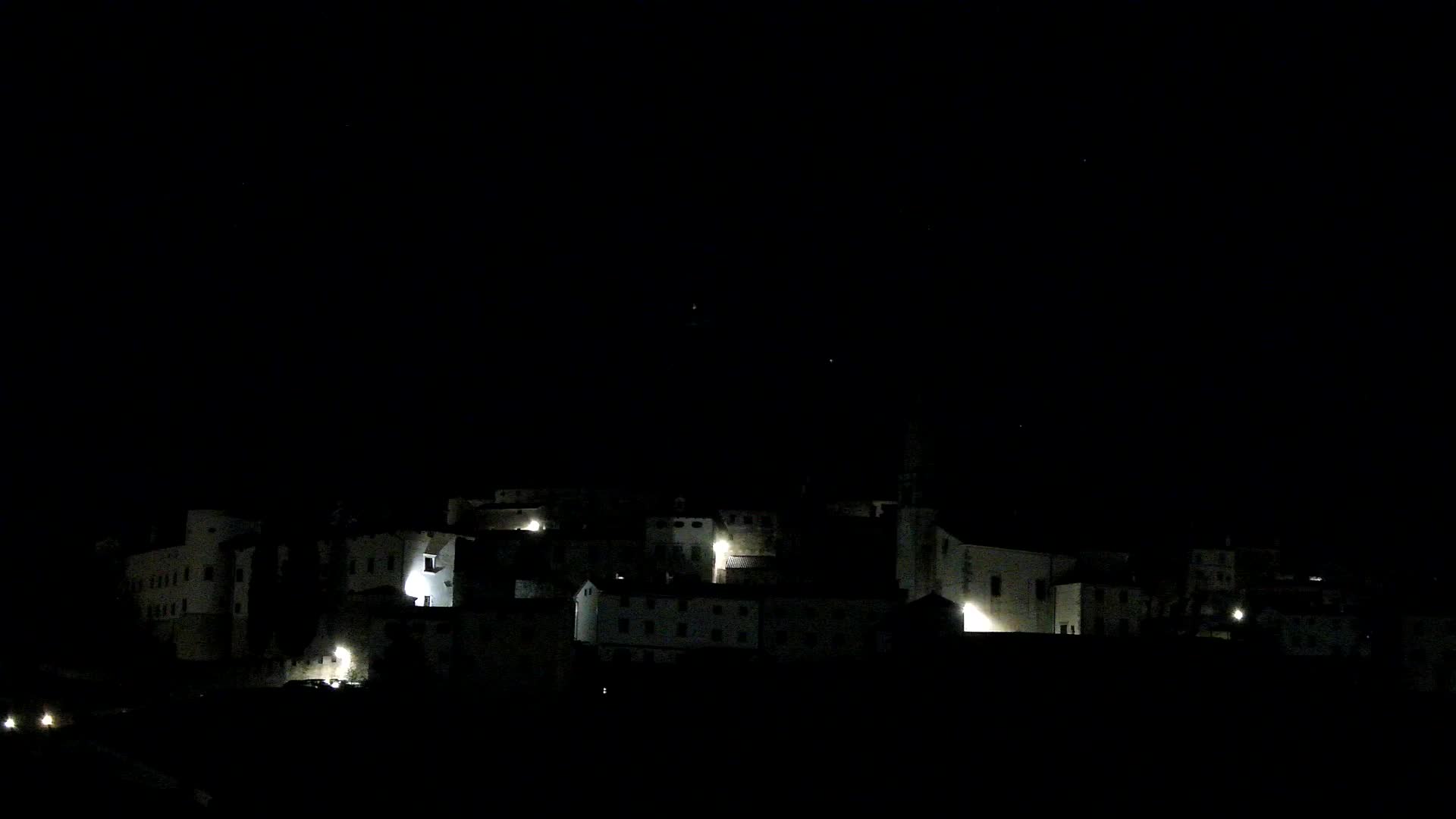 Štanjel v Živo: Odkrijte Srce Krasa