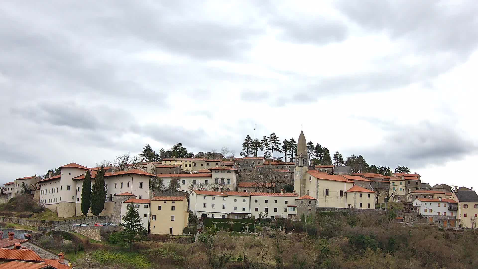 Štanjel – Entdecken Sie das Herz der Karstregion