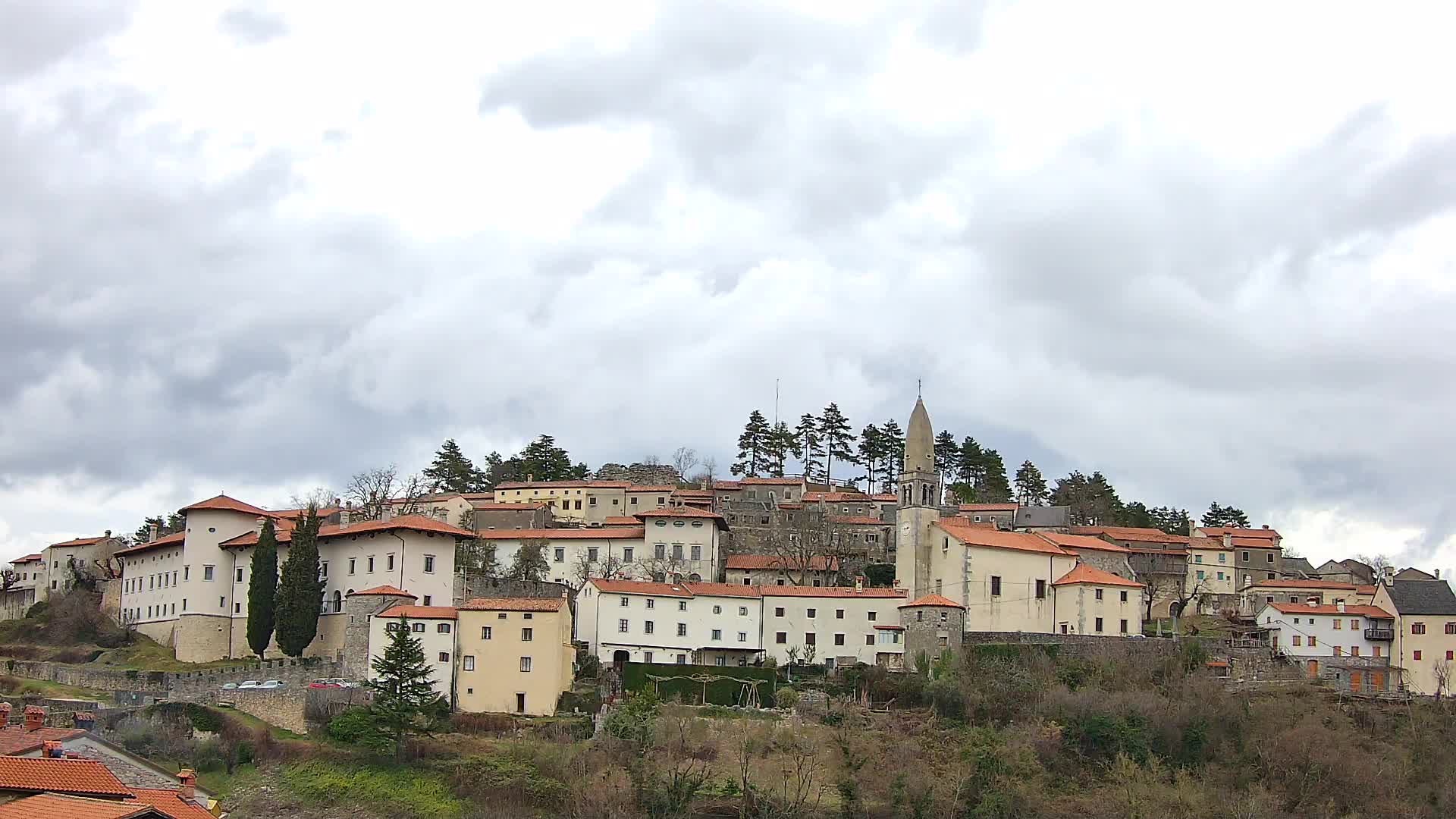 Štanjel – Entdecken Sie das Herz der Karstregion