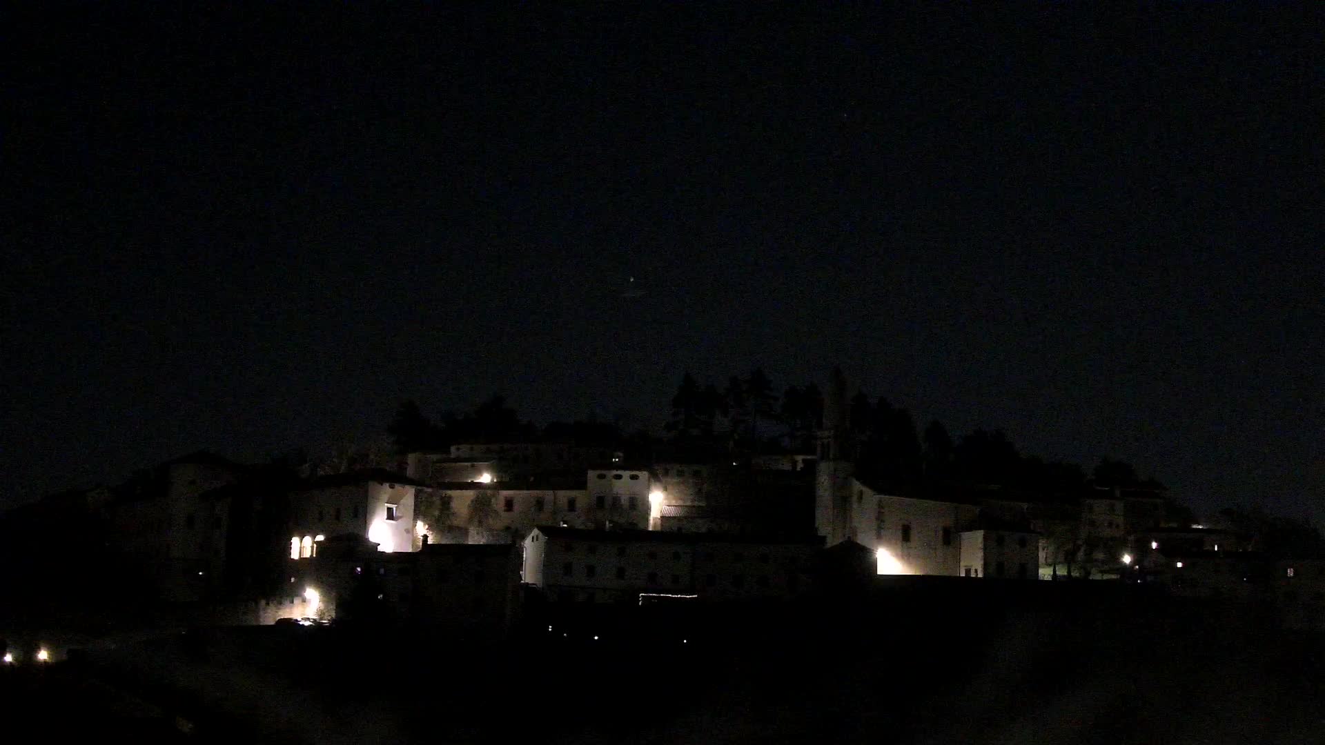 Štanjel v Živo: Odkrijte Srce Krasa