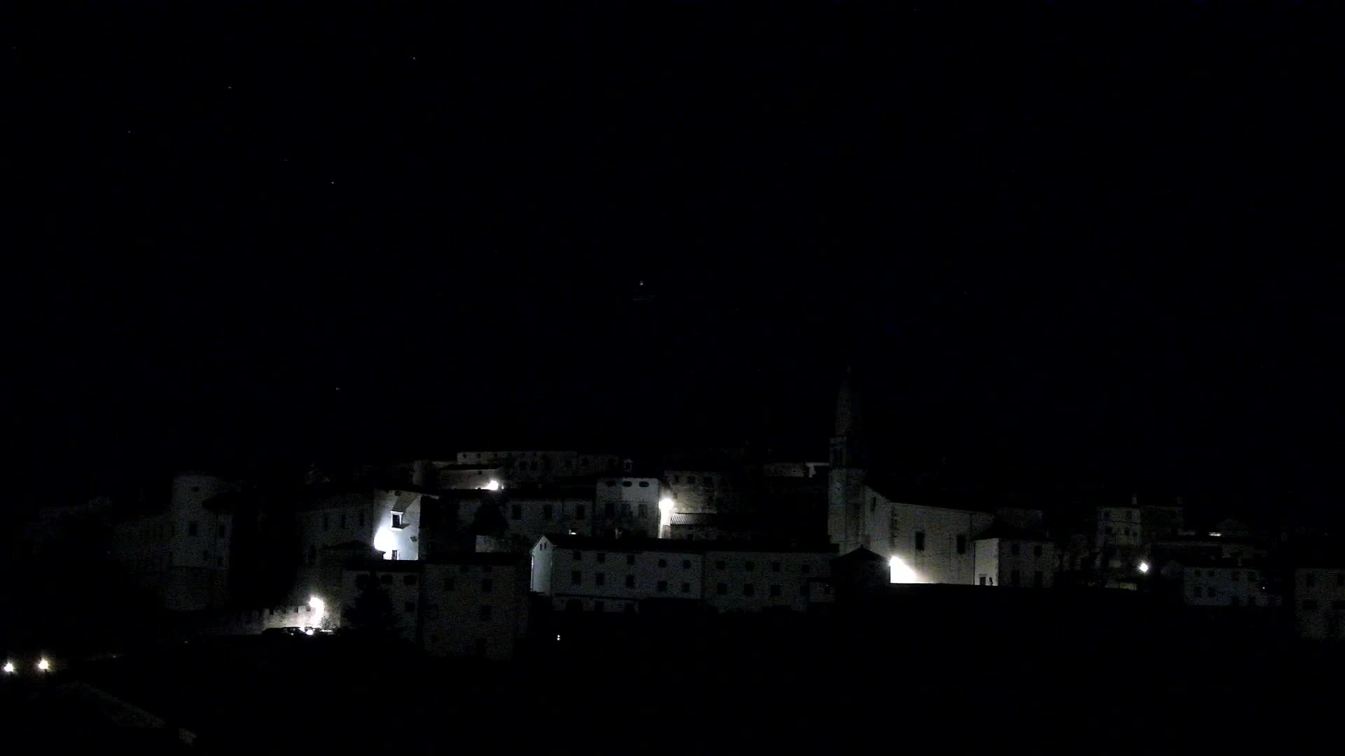 Štanjel v Živo: Odkrijte Srce Krasa