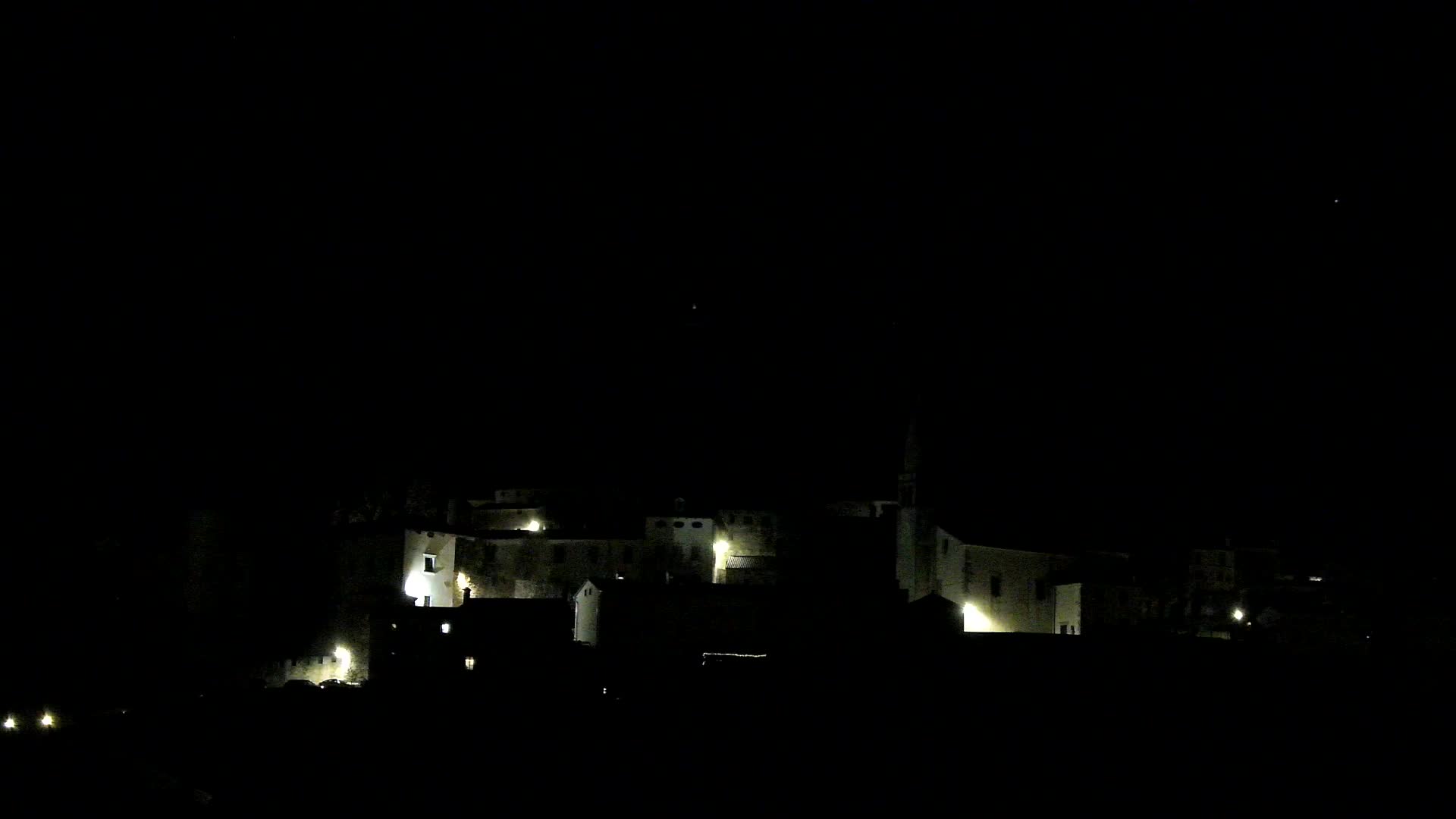 Štanjel v Živo: Odkrijte Srce Krasa