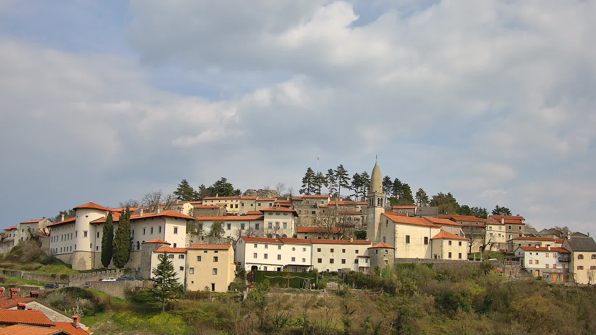 Štanjel – Discover the Heart of the Karst Region