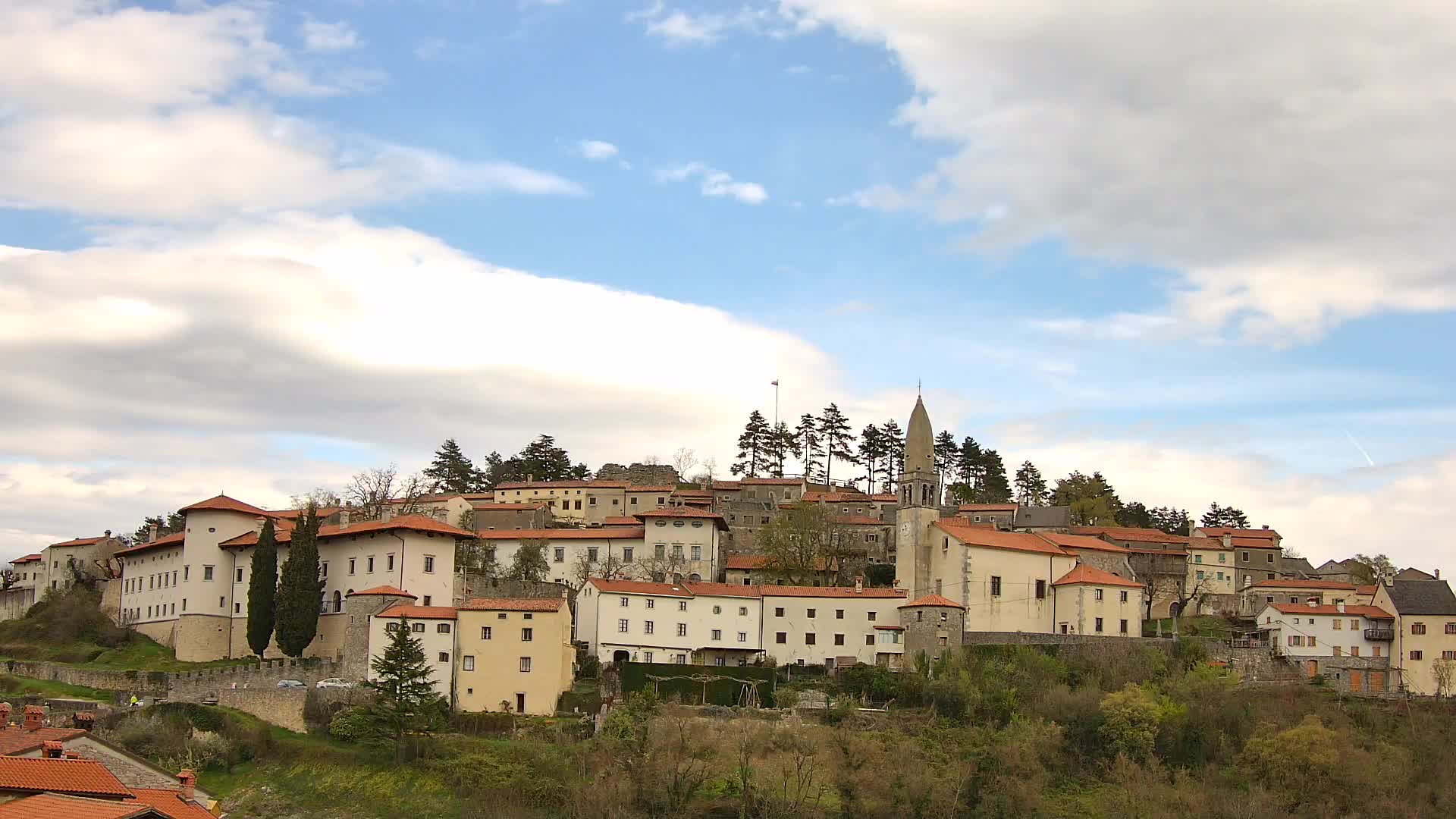 Štanjel – Entdecken Sie das Herz der Karstregion