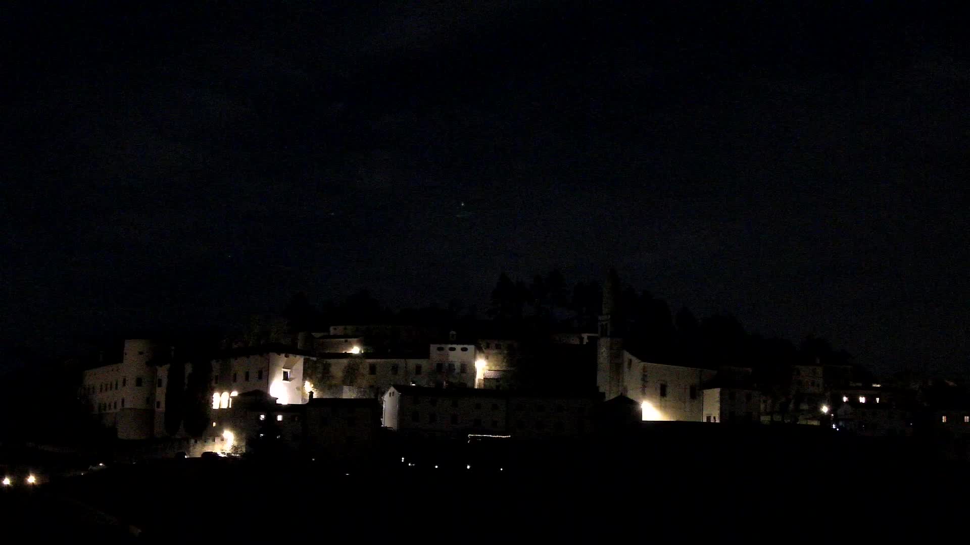 Štanjel v Živo: Odkrijte Srce Krasa