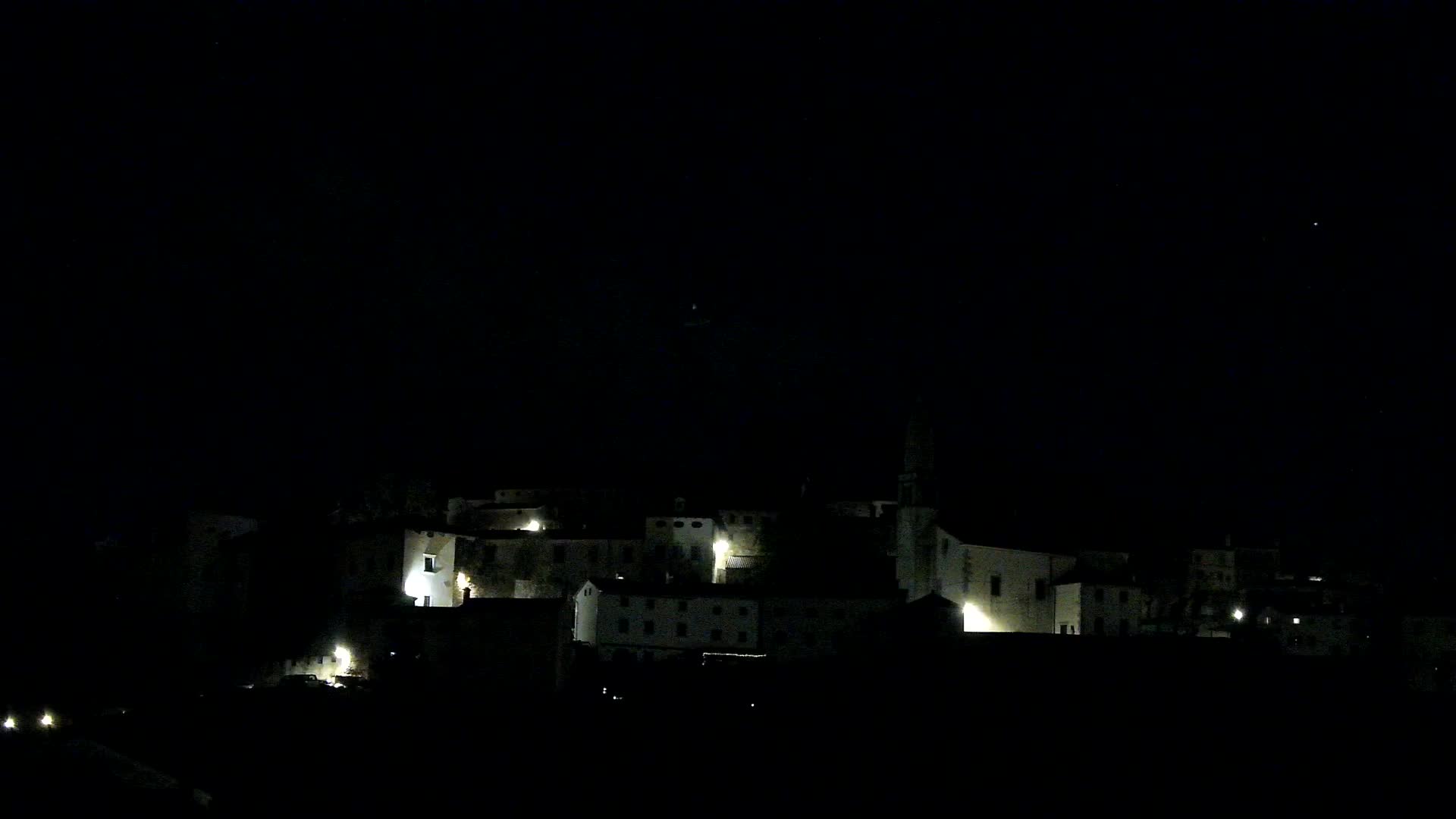 Štanjel v Živo: Odkrijte Srce Krasa