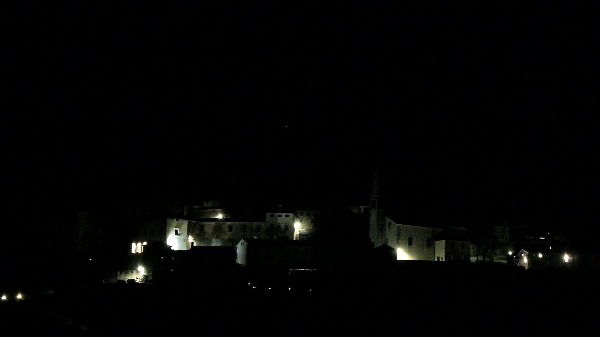 Štanjel v Živo: Odkrijte Srce Krasa