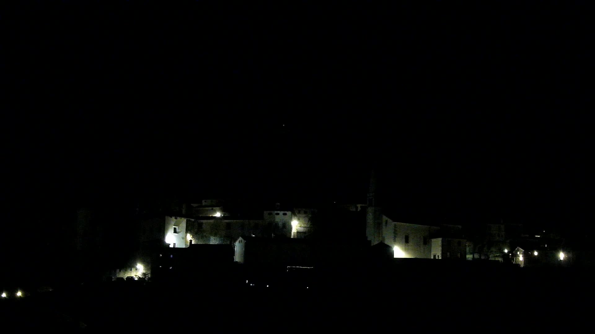 Štanjel v Živo: Odkrijte Srce Krasa