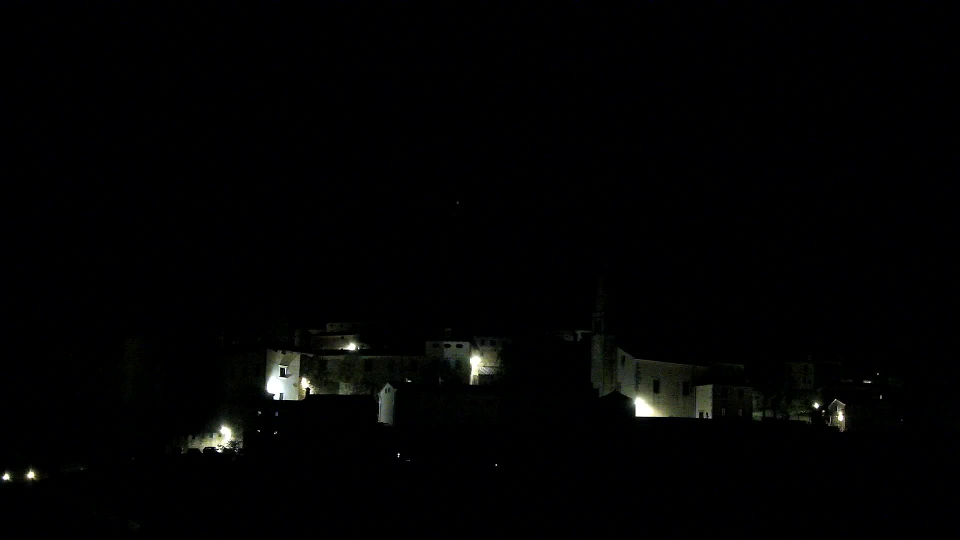 Štanjel v Živo: Odkrijte Srce Krasa