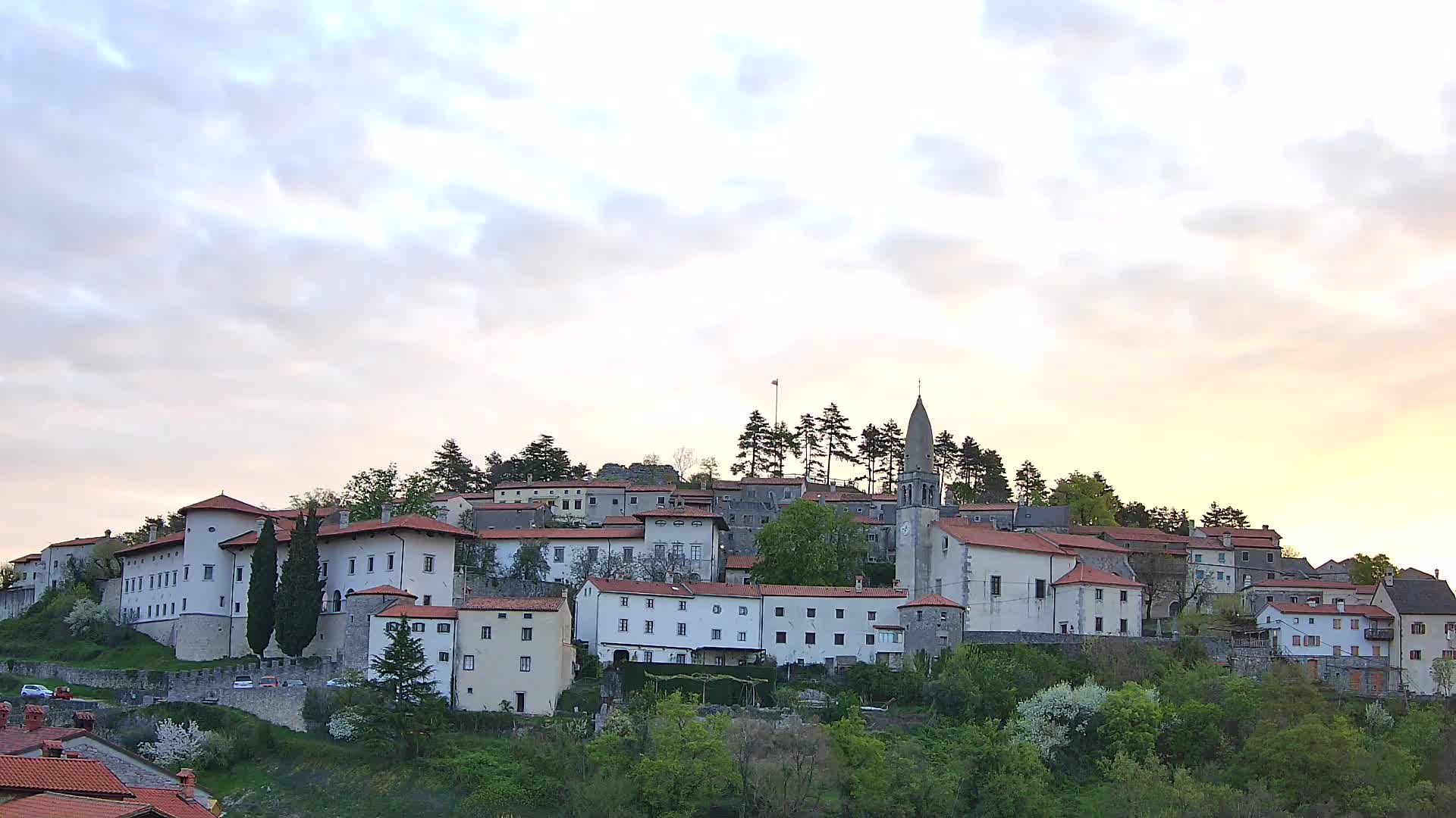 Štanjel – Entdecken Sie das Herz der Karstregion