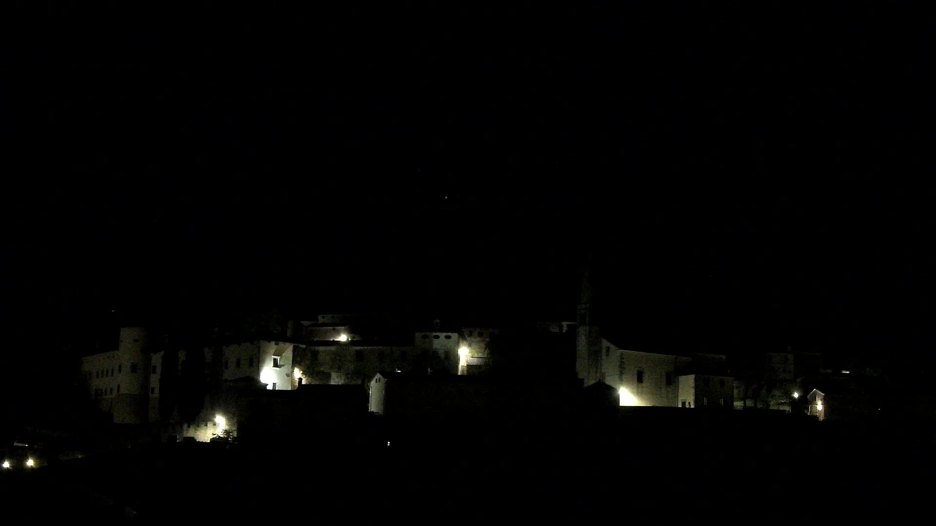 Štanjel v Živo: Odkrijte Srce Krasa