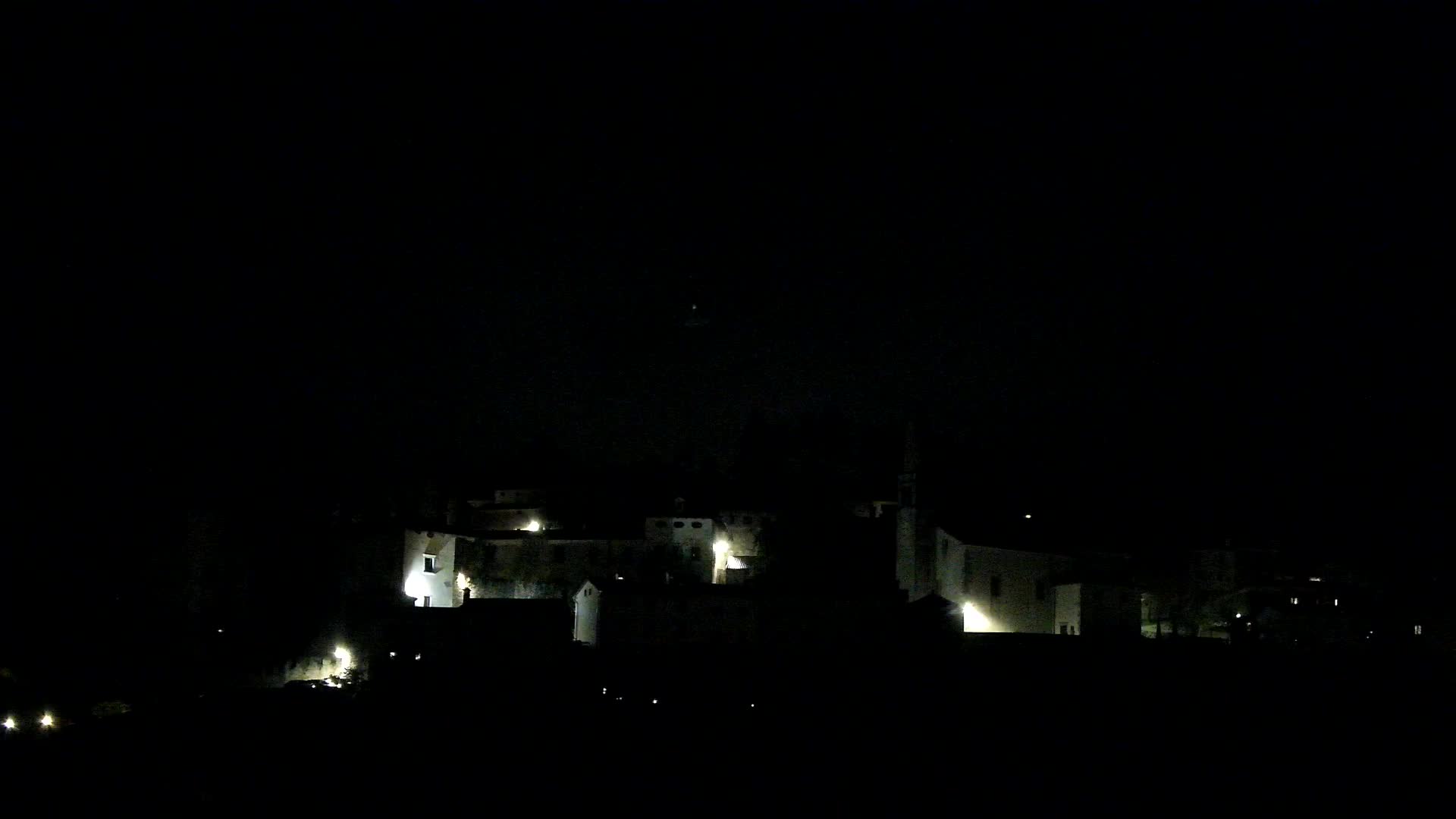 Štanjel v Živo: Odkrijte Srce Krasa