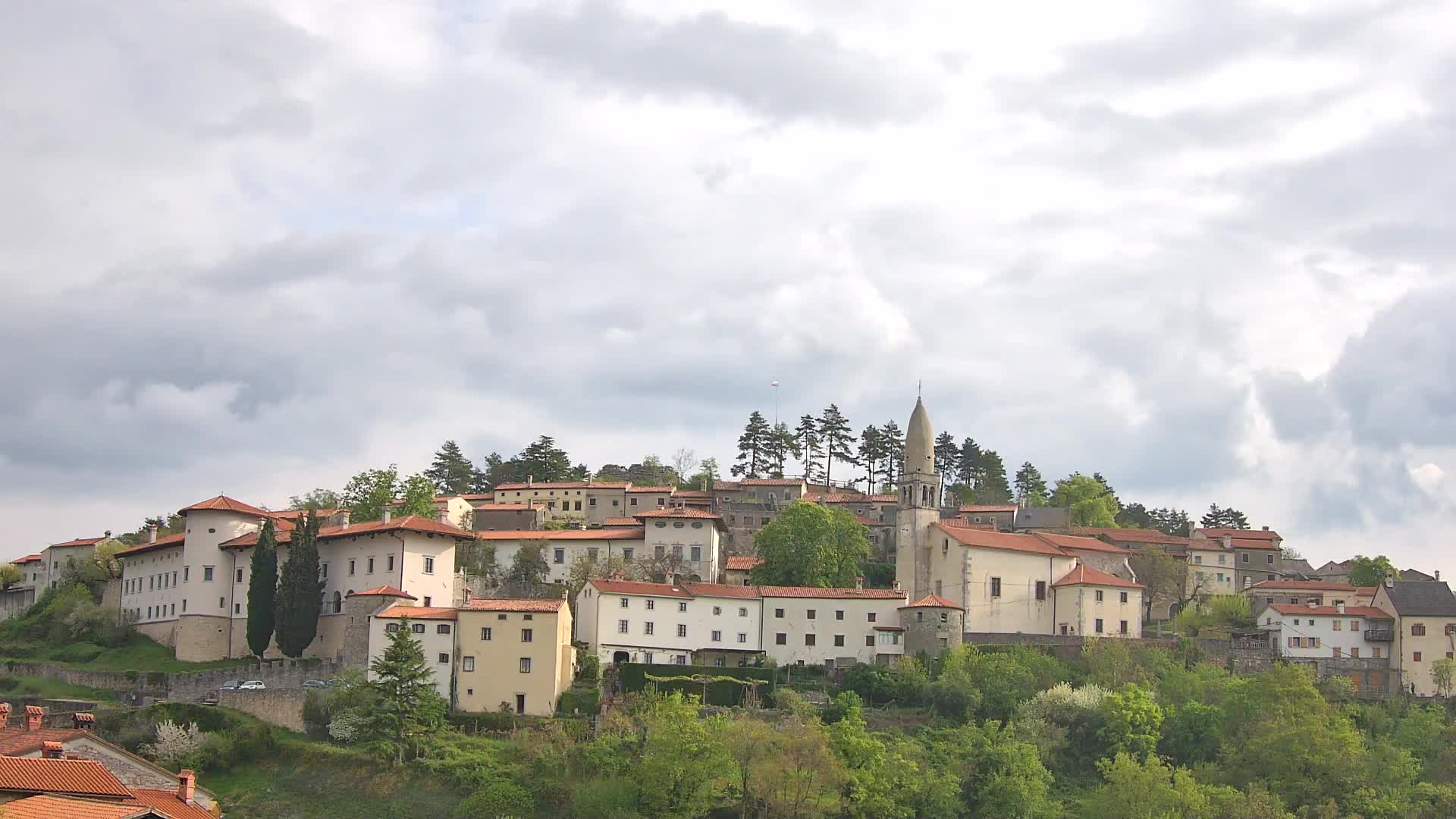 Štanjel – Entdecken Sie das Herz der Karstregion