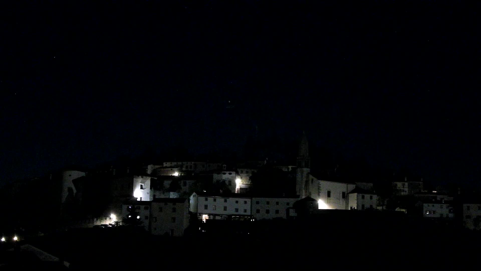 Štanjel v Živo: Odkrijte Srce Krasa