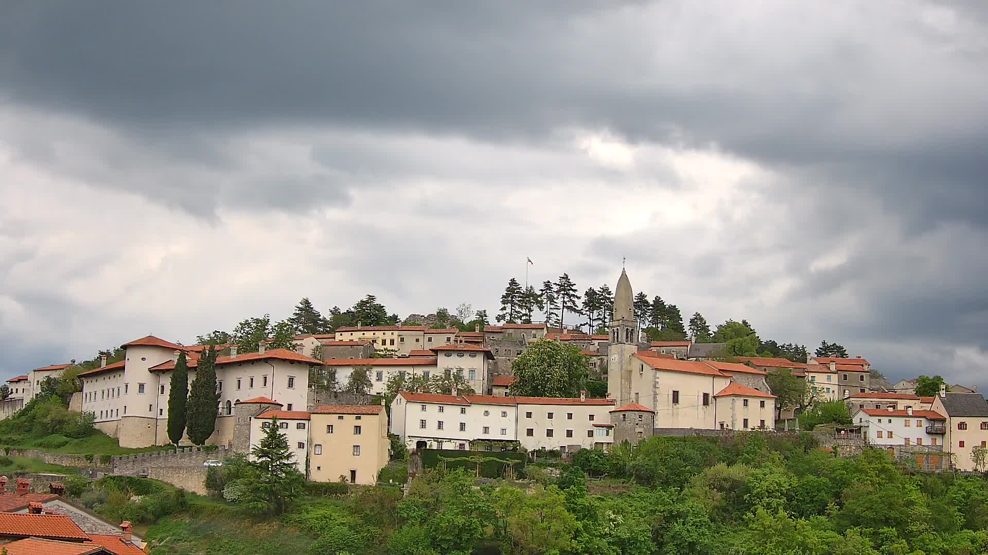 Štanjel – Entdecken Sie das Herz der Karstregion