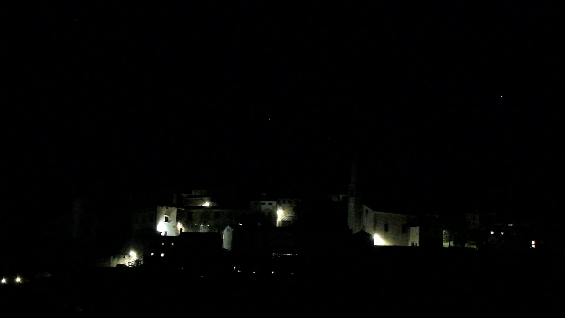 Štanjel v Živo: Odkrijte Srce Krasa