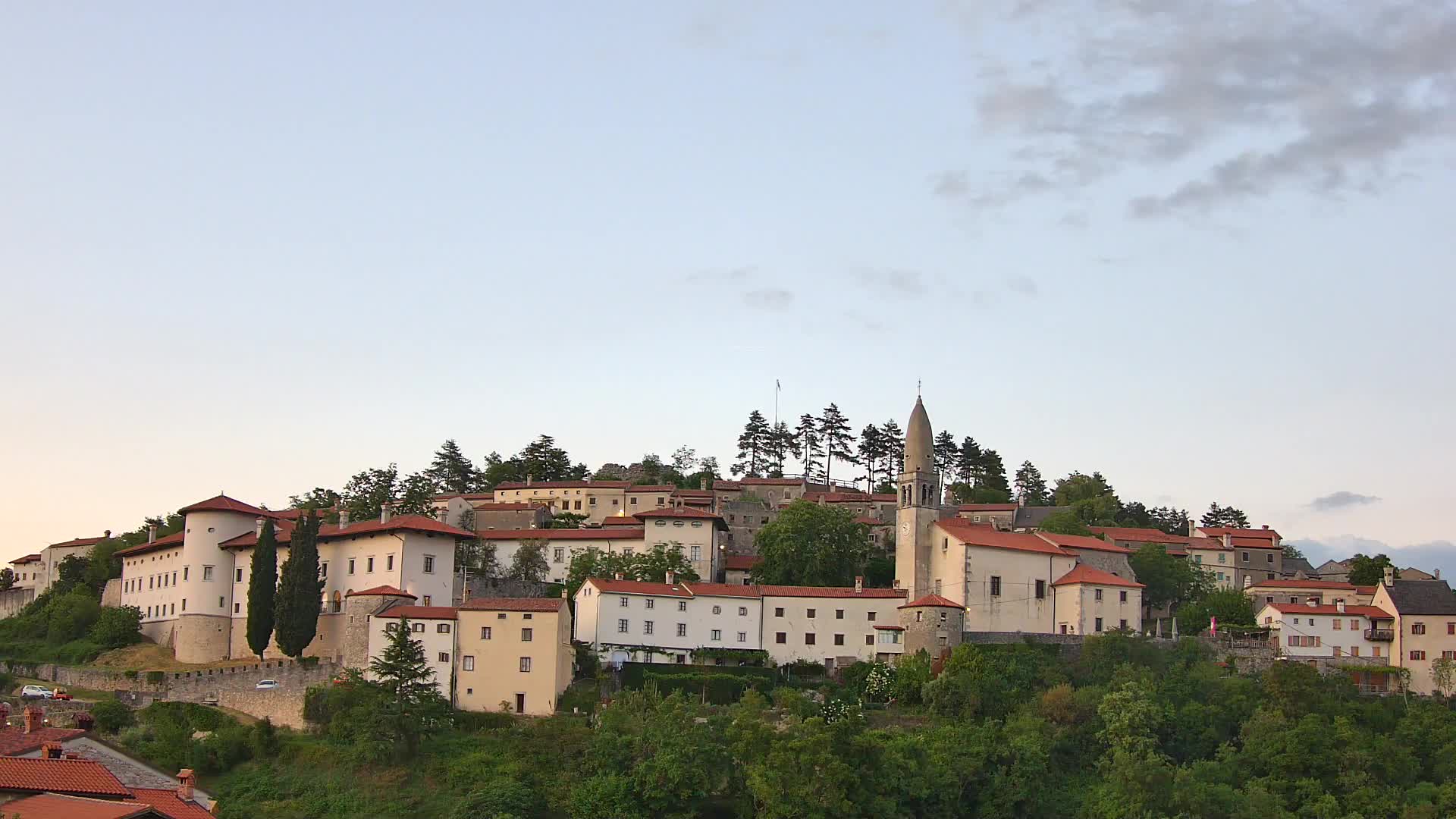 Štanjel – Entdecken Sie das Herz der Karstregion
