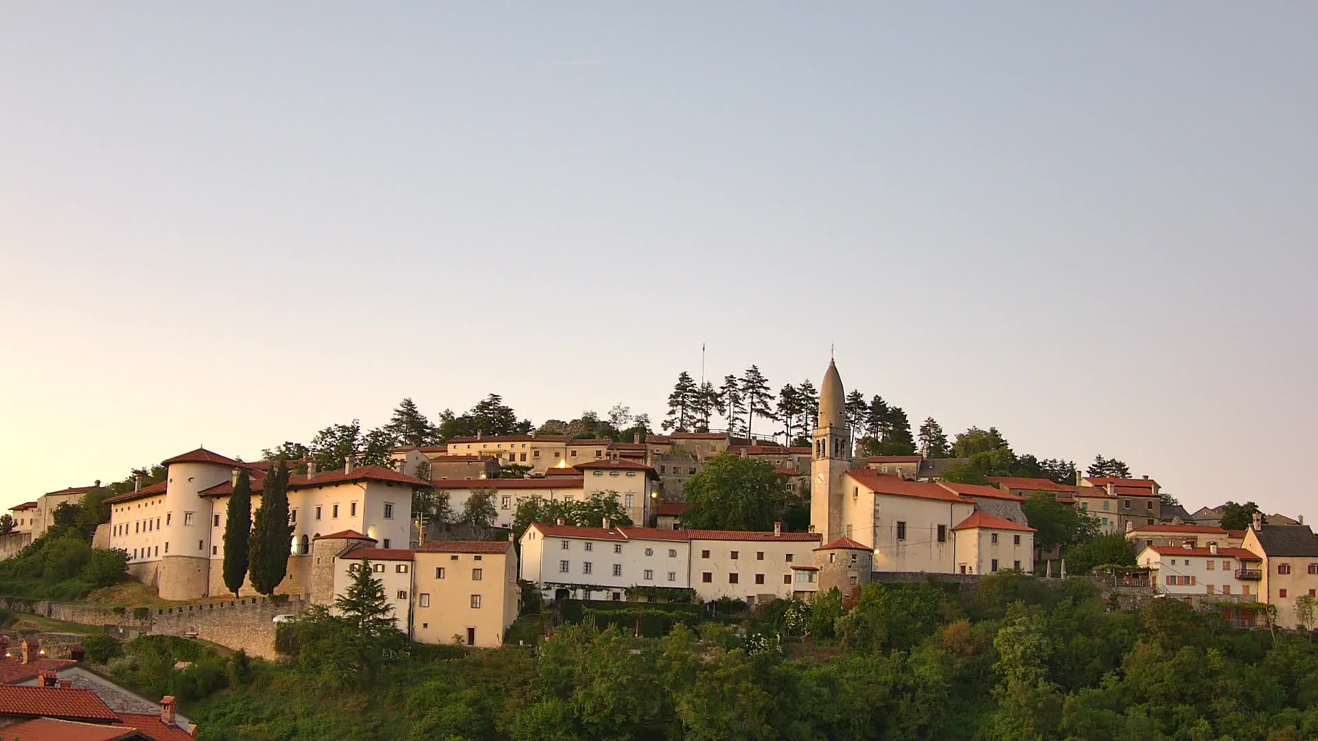 Štanjel – Entdecken Sie das Herz der Karstregion