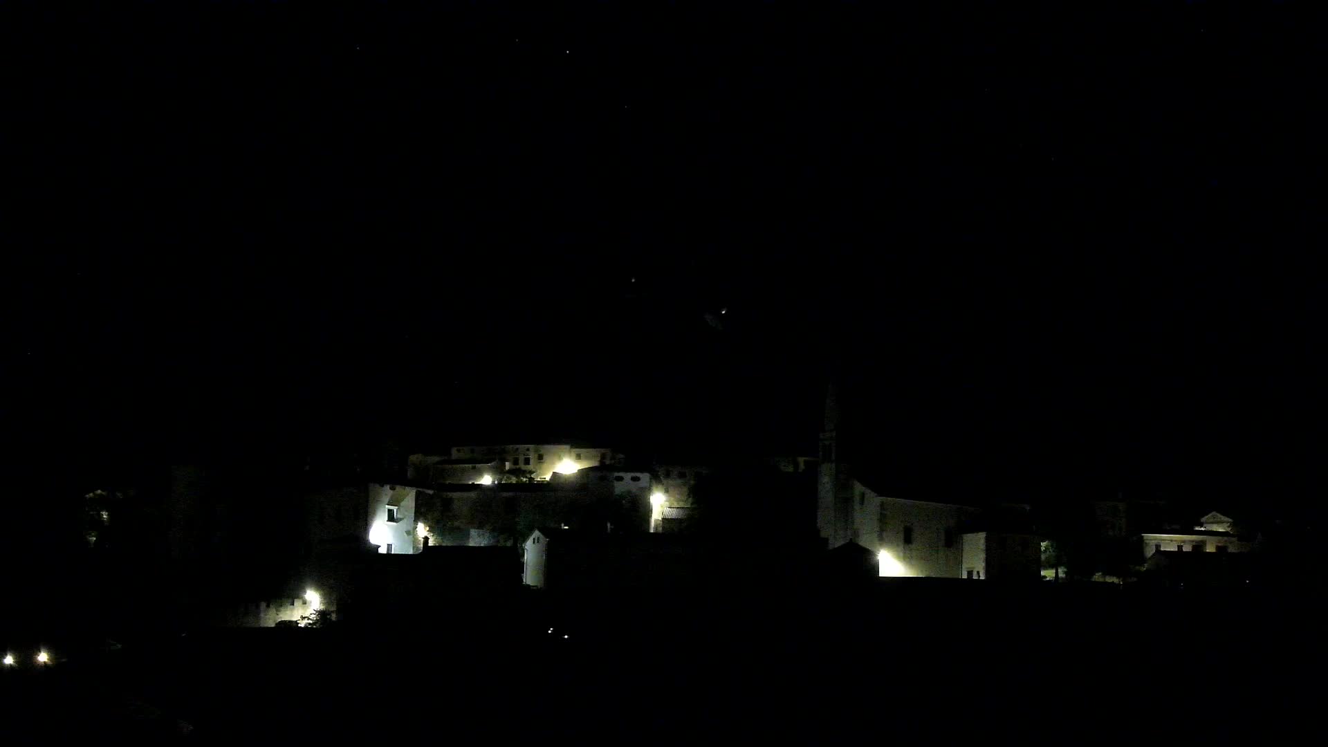 Štanjel v Živo: Odkrijte Srce Krasa