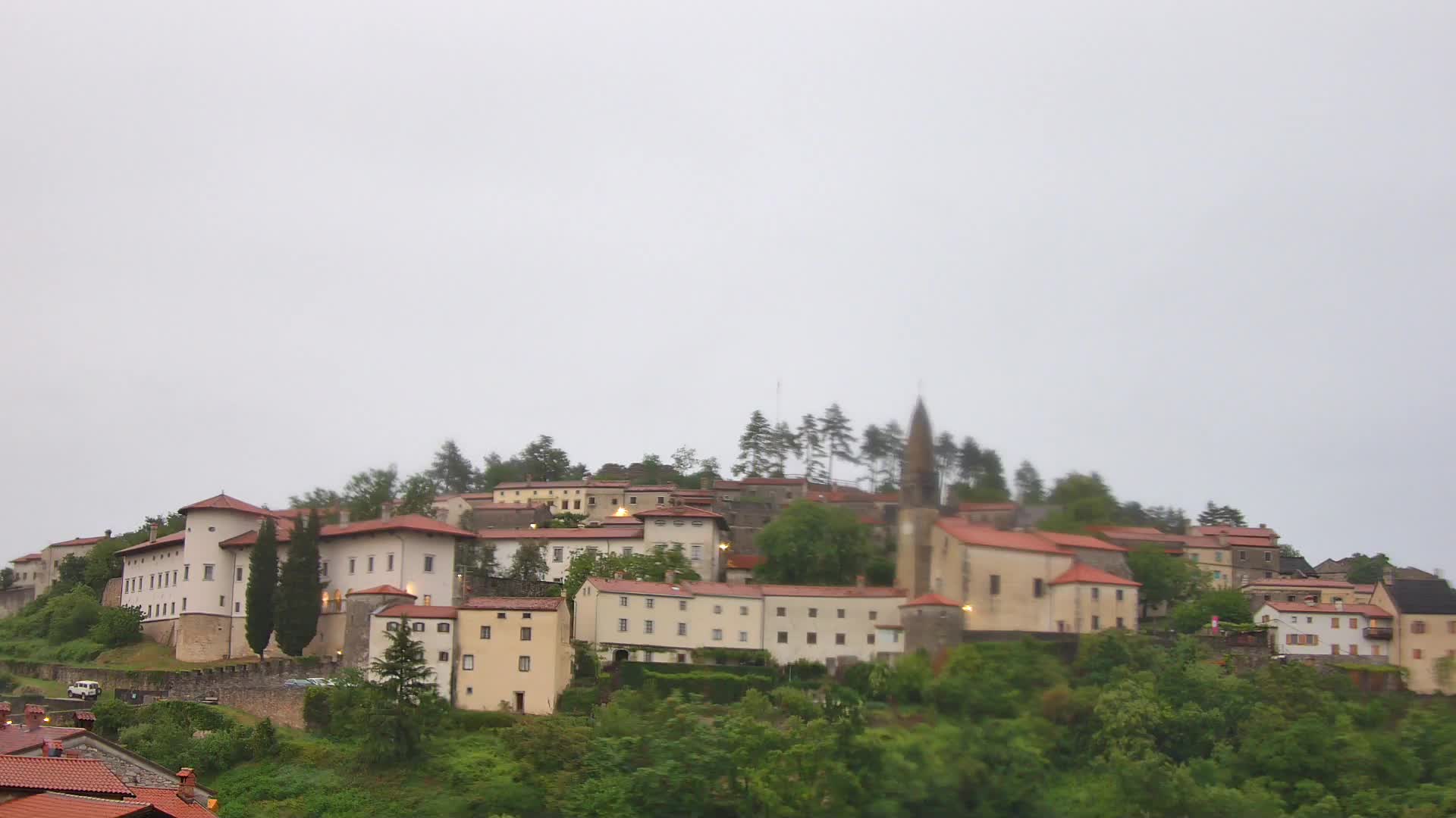 Štanjel – Entdecken Sie das Herz der Karstregion