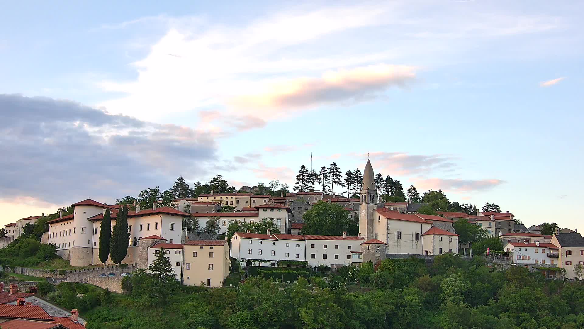 Štanjel Uživo: Otkrijte Srce Krasne Regije