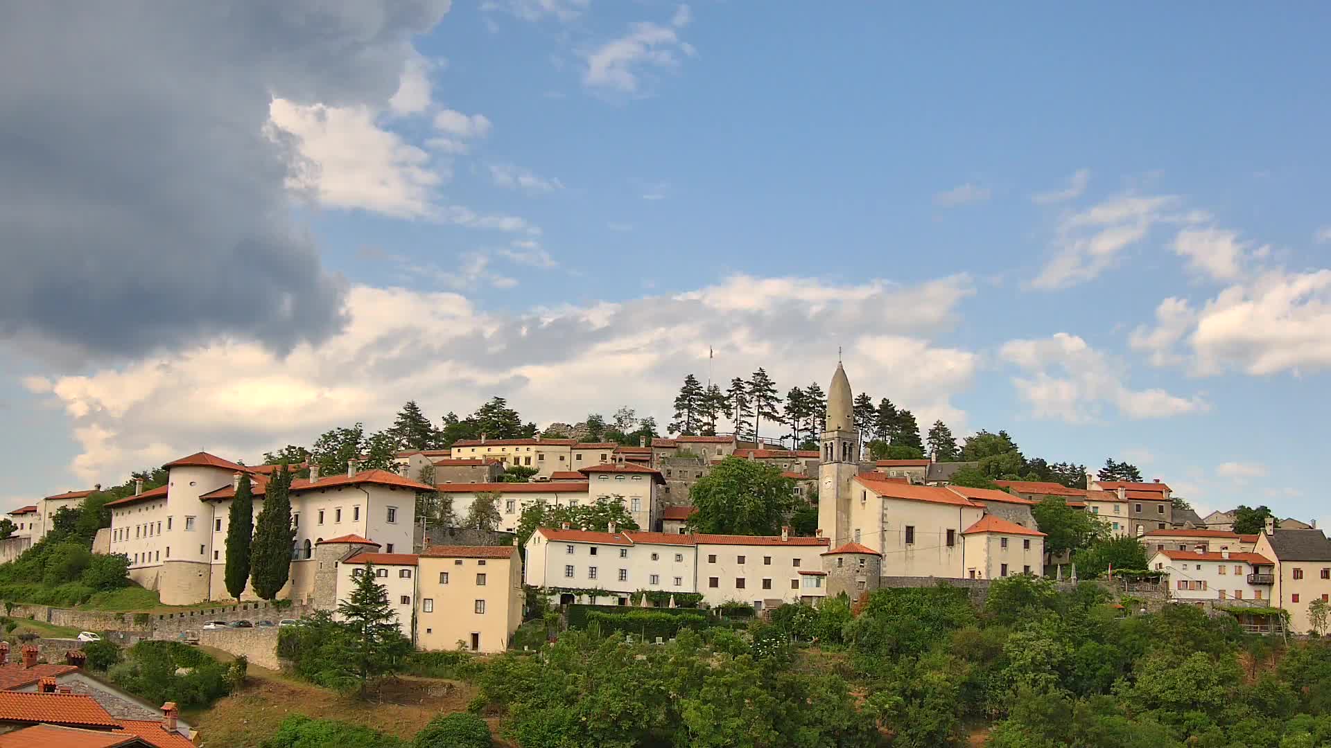 Štanjel – Entdecken Sie das Herz der Karstregion