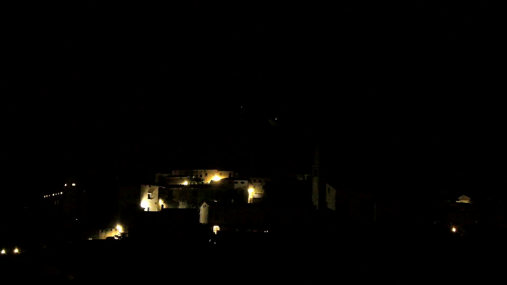 Štanjel v Živo: Odkrijte Srce Krasa