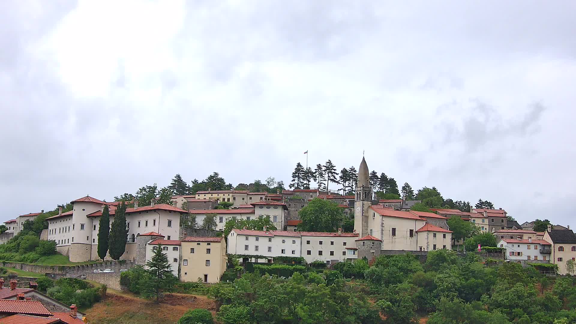 Štanjel – Entdecken Sie das Herz der Karstregion