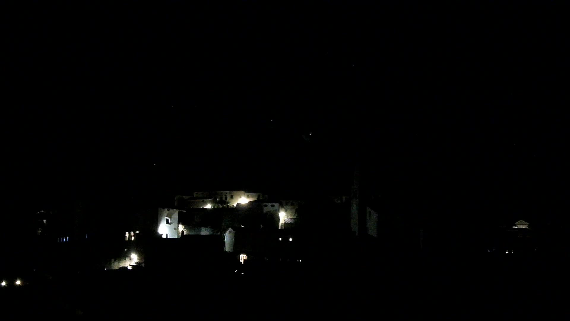 Štanjel v Živo: Odkrijte Srce Krasa