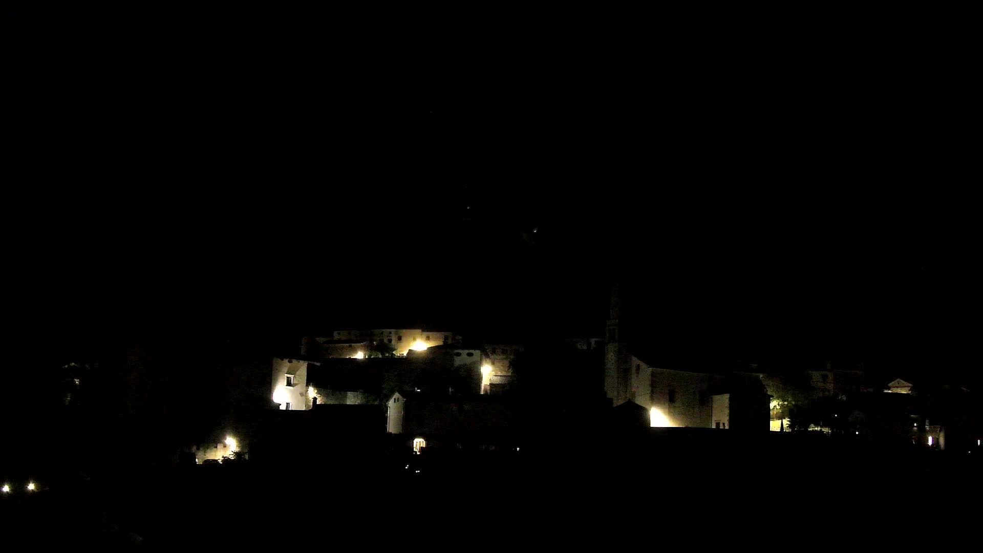 Štanjel v Živo: Odkrijte Srce Krasa