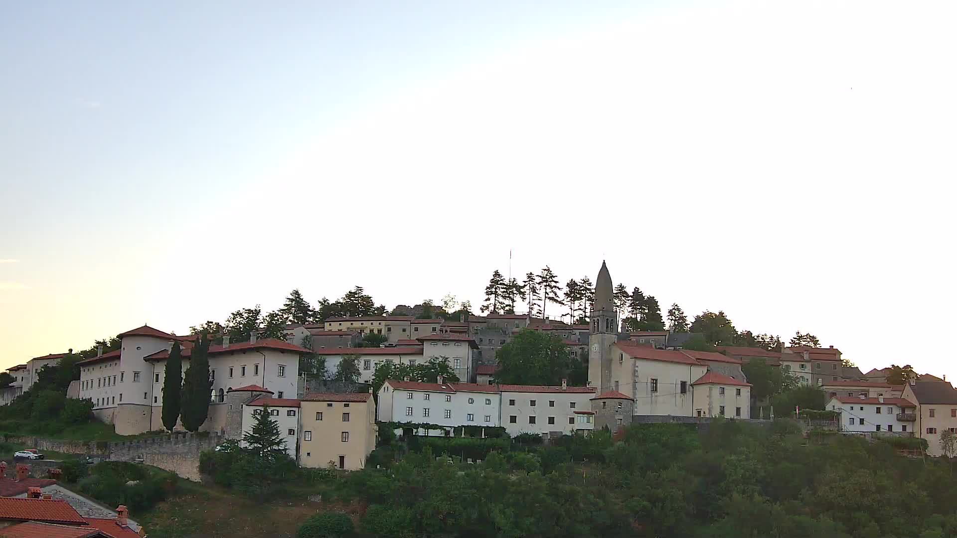 Štanjel – Entdecken Sie das Herz der Karstregion